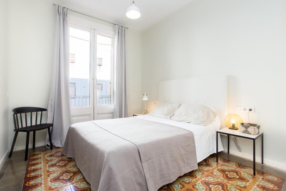 4 Bedroom Apartment With A Balcony In Las Ramblas 2 2 Barcelone Extérieur photo